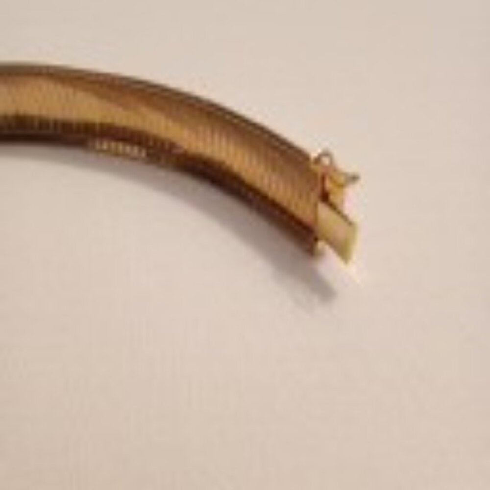 Mia Fiore Dyadema 8” Gold Plated Bangle - Picture 5 of 8